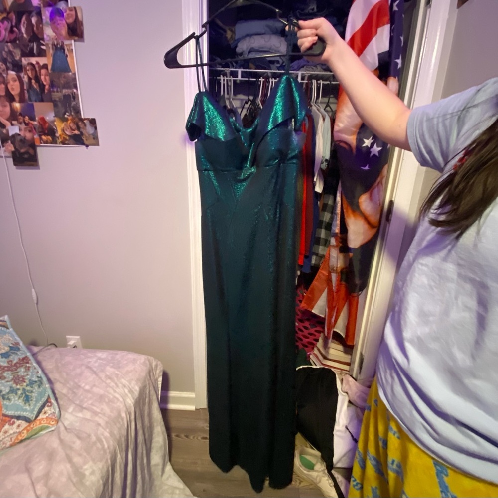 Women’s emerald green formal dress